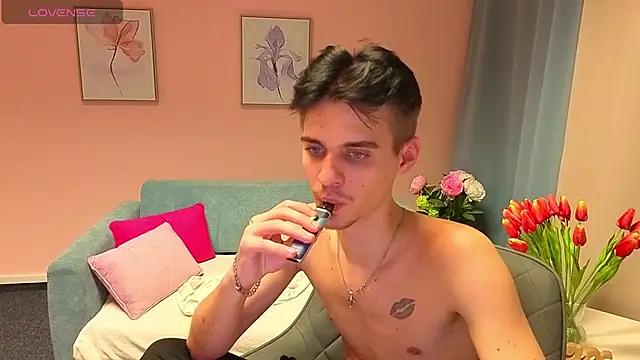 LiamMerci live sex cam