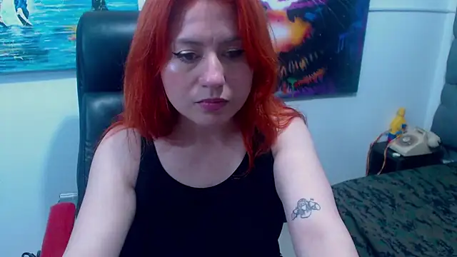 XxMiaSexxyHotxX's cam snapshot