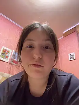 Charming_hamster_'s cam snapshot