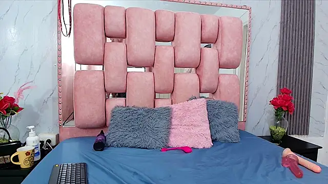 SofiaSommers's cam snapshot