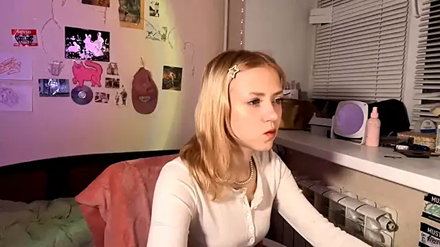 HeatLily's cam snapshot