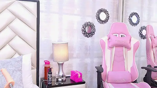 VioletFrostt's cam snapshot