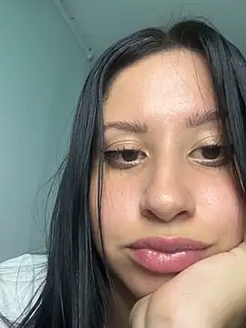 lucy_grey25's cam snapshot