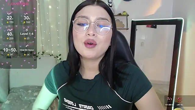 mily_thomson_b_'s cam snapshot