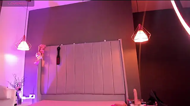 valeria_rouse28's cam snapshot