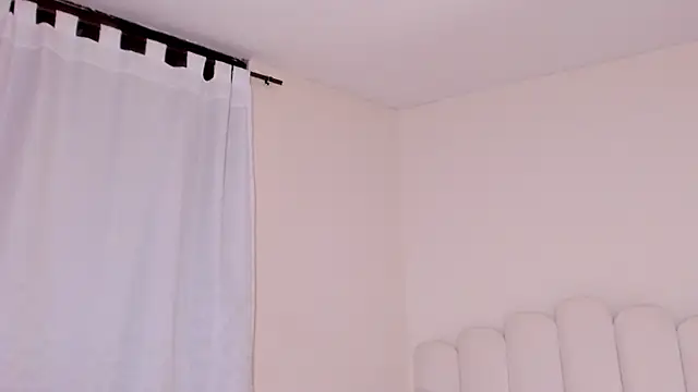 evely_coelloo's cam snapshot