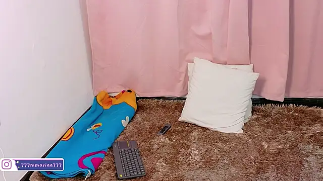 LolaYun's cam snapshot