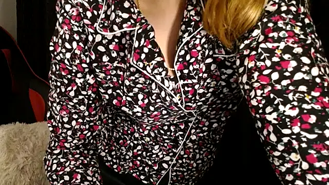 Hott_Niya live sex cam