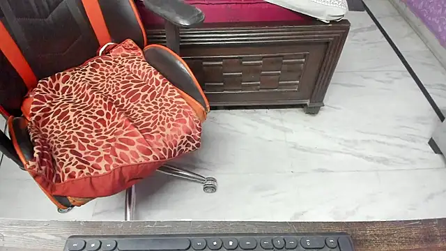 ShylaGill's cam snapshot