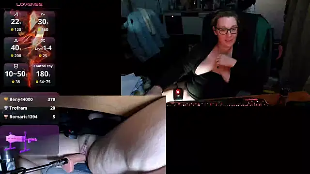 lili-hot-77's cam snapshot