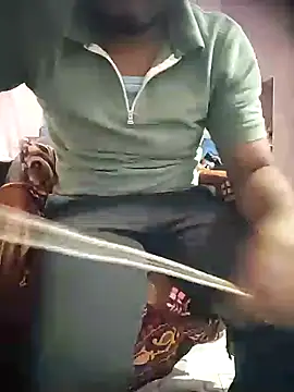 momsonstory's cam snapshot