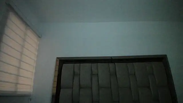 Enzo_issis live sex cam