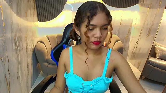 lirianne_thorne_r's cam snapshot