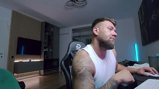 UbbeViking live sex cam