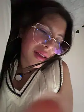 Mia_salinass's cam snapshot