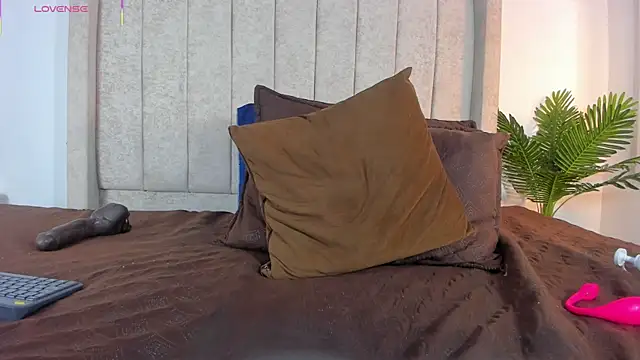 juana_240's cam snapshot