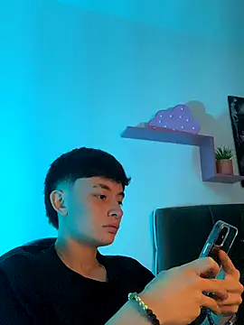 nico_18x live sex cam