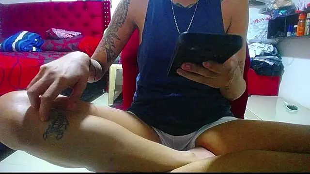 Triogirlhorny_ live sex cam