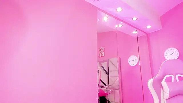 Sara_connor01's cam snapshot