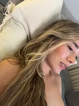 FridaKlein's cam snapshot