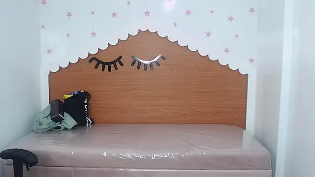 scarlett_percy_t's cam snapshot