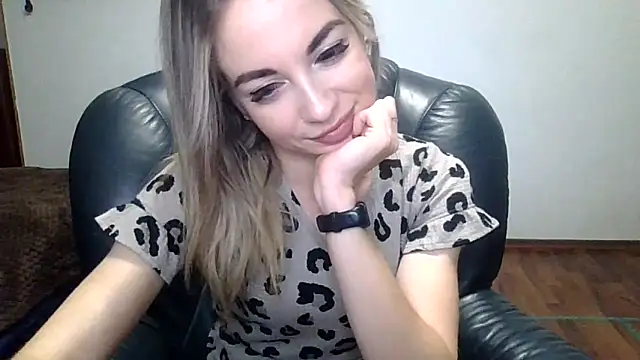 Miss_solomia's cam snapshot