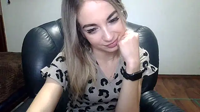 Miss_solomia's cam snapshot