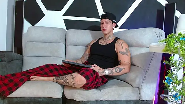 JUSTIN_FULLER1 live sex cam