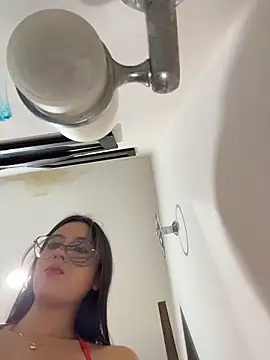 Juanita-Diaz live sex cam