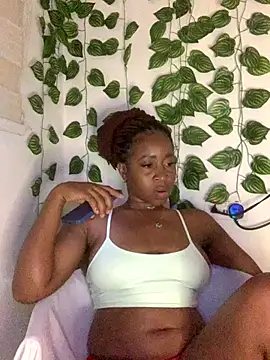 MISSMAYMADMYDAY's cam snapshot