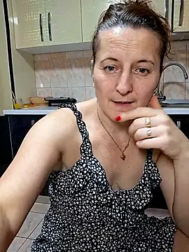 Sweet-milf-'s cam snapshot