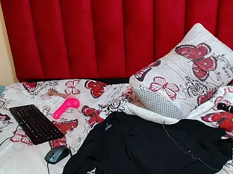 ChoklitBerry's cam snapshot