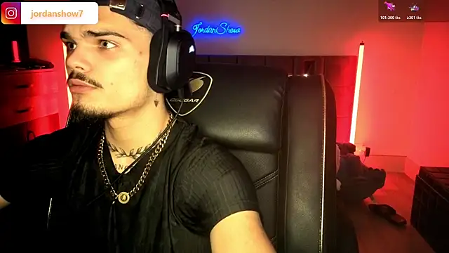 JordanShow live sex cam