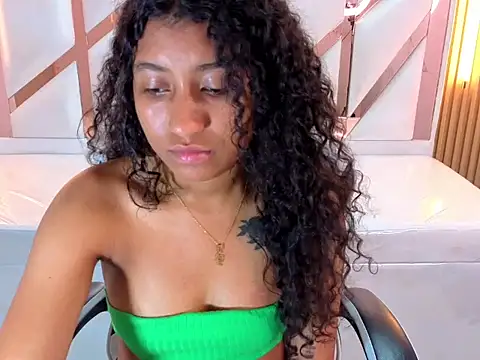 ninadelight_tp's cam snapshot