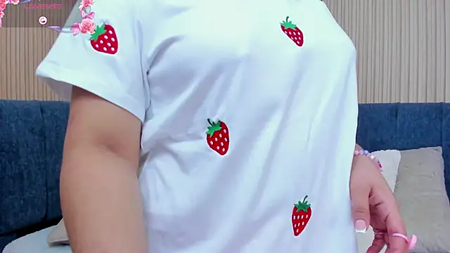 angel_ponce's cam snapshot