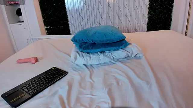 Luciana-Jons's cam snapshot