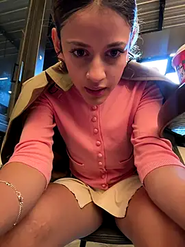 alana15 live sex cam