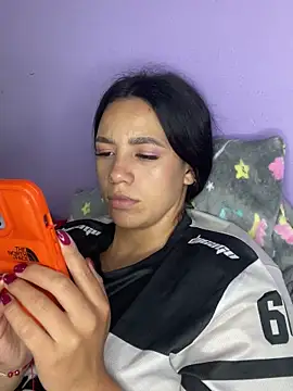 Marianahb-e's cam snapshot