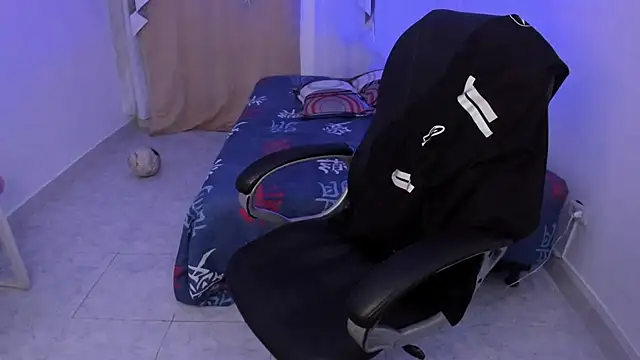 Aron_Boyy live sex cam