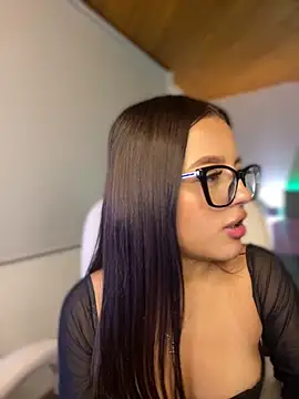 Sofia18_pinkk's cam snapshot