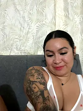 Pretty_Isadora's cam snapshot