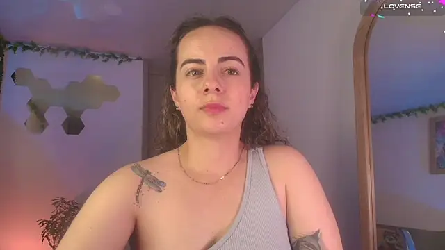 Sairy_'s cam snapshot