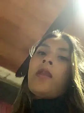 Cami_Leon2's cam snapshot