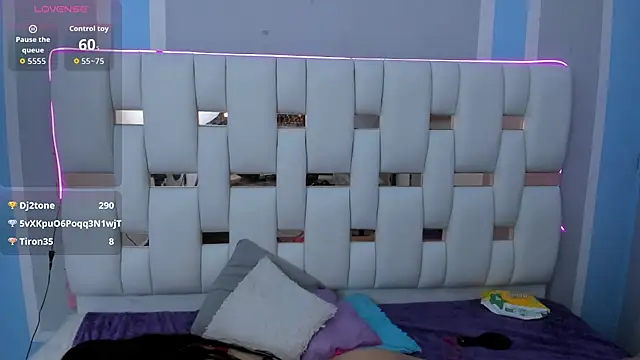 elenacooper1's cam snapshot