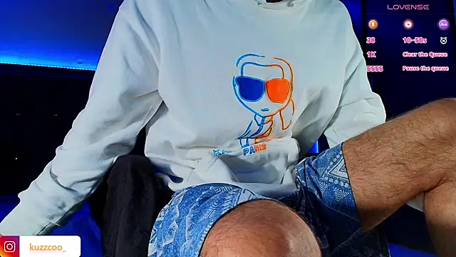 kuzzcoo live sex cam