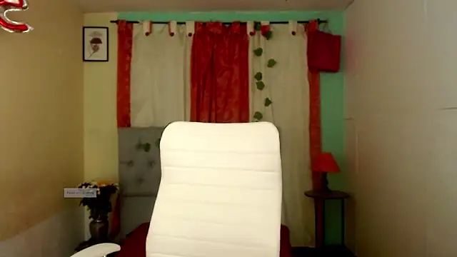 vale_miel's cam snapshot