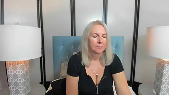 EricaTop's cam snapshot