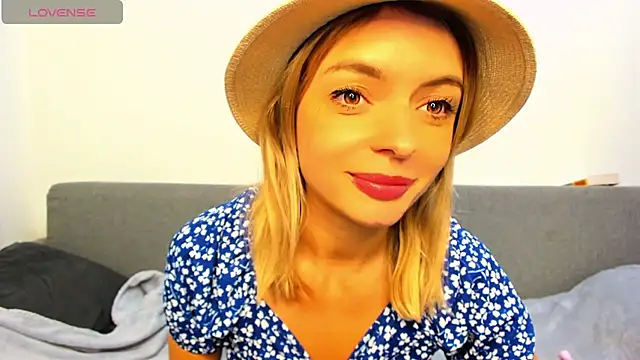 _ellen_meow_'s cam snapshot