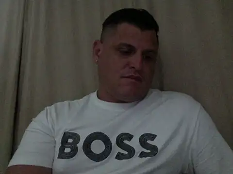 zeusmasterhorny live sex cam