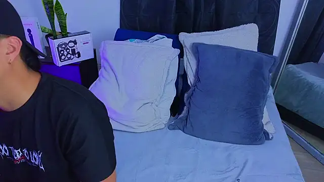 LilithAndJacob's cam snapshot